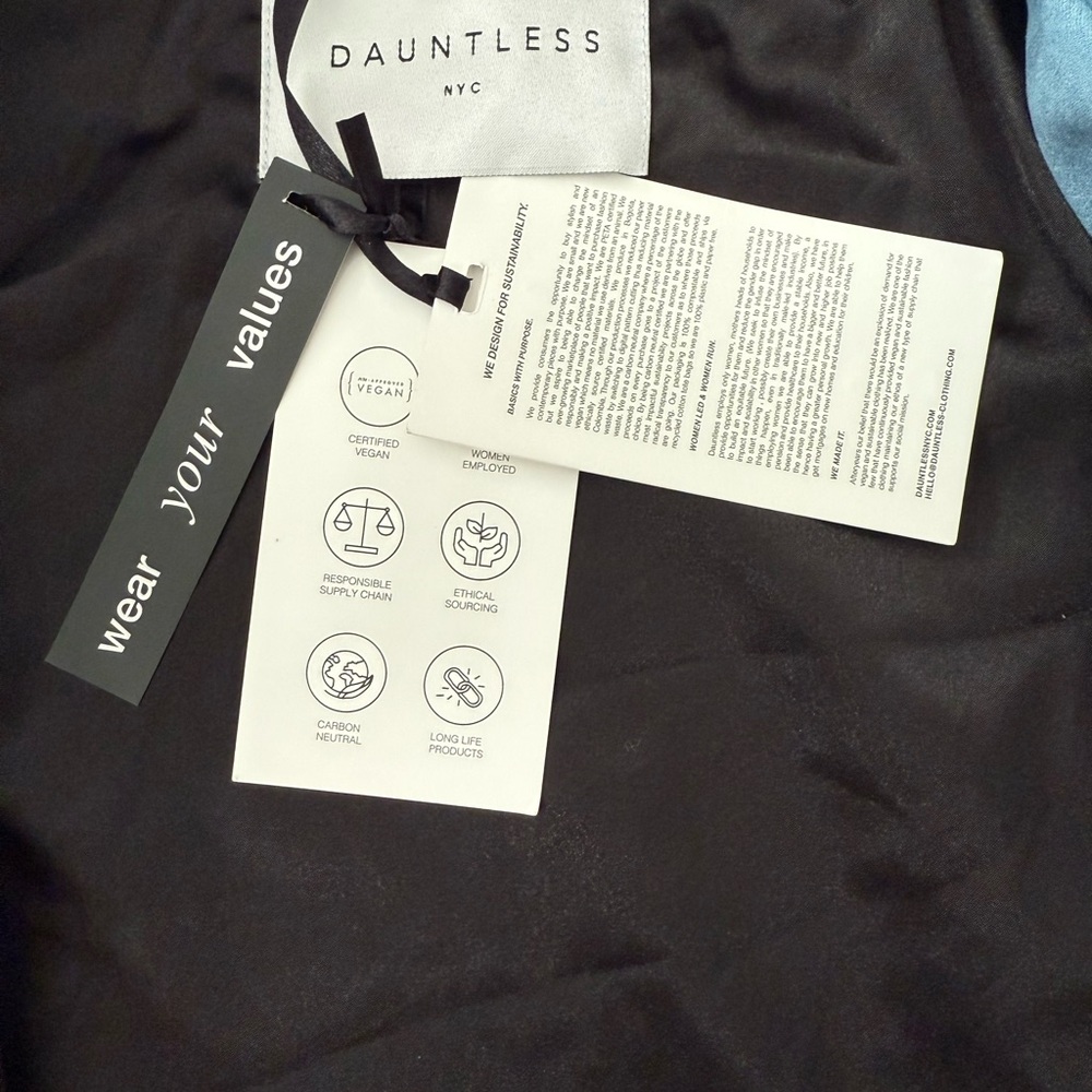 Dauntless Blue Jacket - Picture 4 of 12